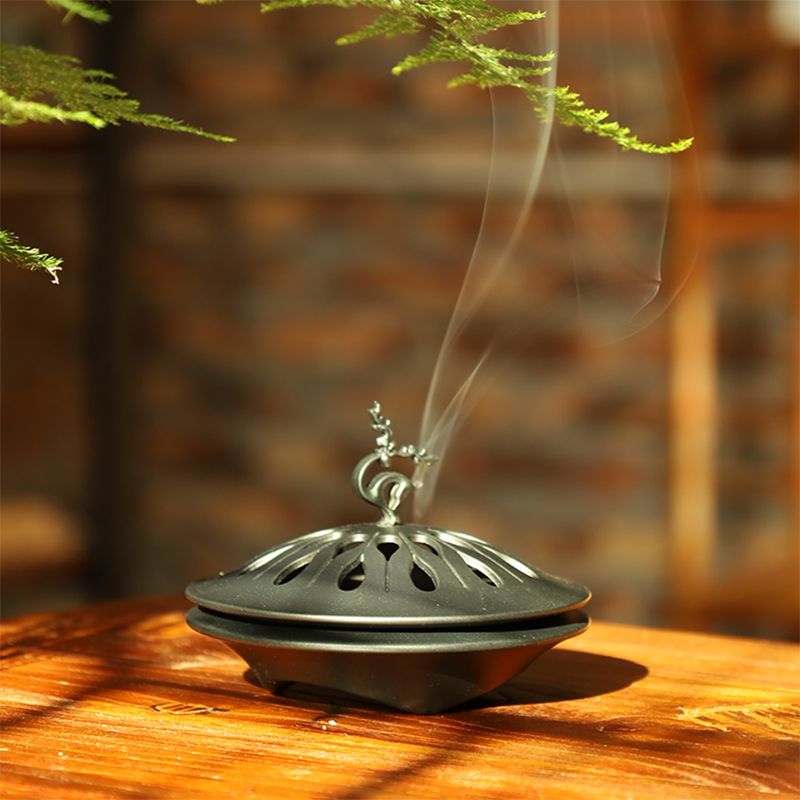 Wholesale Round Alloy Incense Burner – Deer Finial